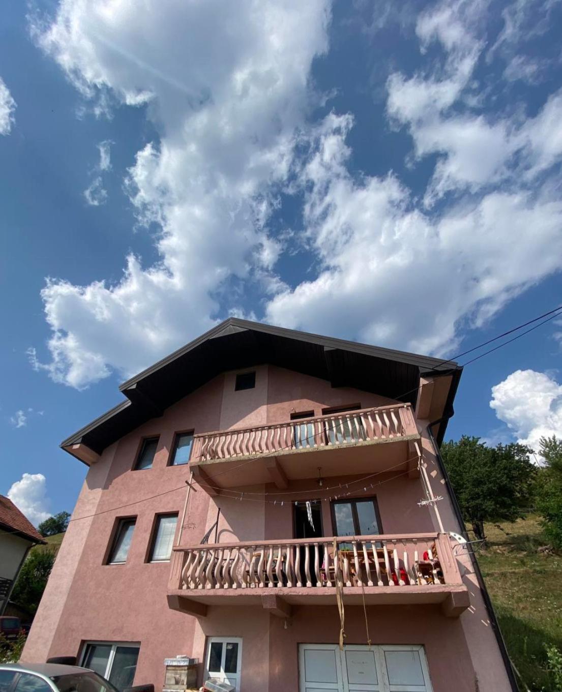 פלאב Eco Village Jasavic מראה חיצוני תמונה